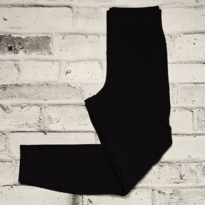 Lululemon Black High Rise Cropped Leggings Athletic Yoga Pants Size 8